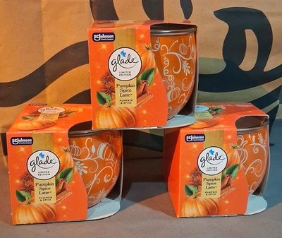 Glade Pumpkin Spice   Latte Duftkerzen x 3 - Nagelneu je 108g