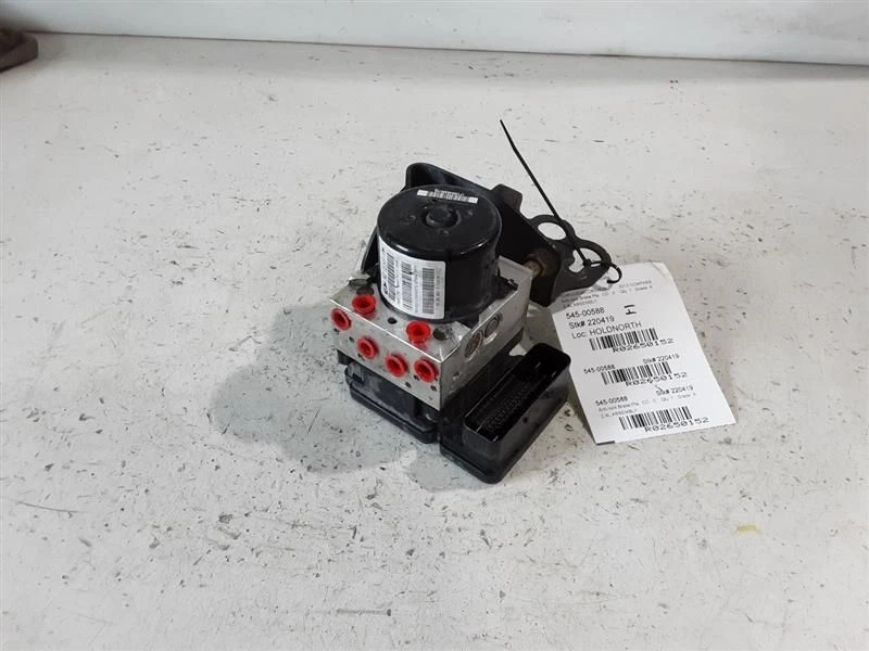 Conjunto de bomba de freno antibloqueo Jeep Patriot 2010-2014 sin asistencia de pendiente OEM Foto 2 de 4