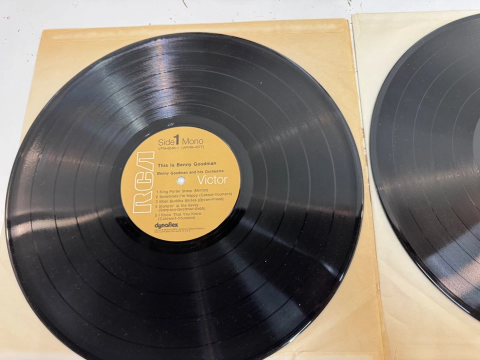 This is Benny Goodman RCA Victor VPM 6040 Mono 2 LP Vinyl Record Set - Image 3 of 4