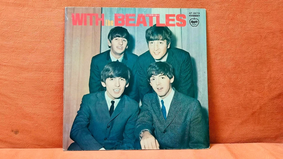 The Beatles – With The Beatles, Japan 1st Pressing, AP-8678, Toshiba 赤盤! - Image 2 of 3