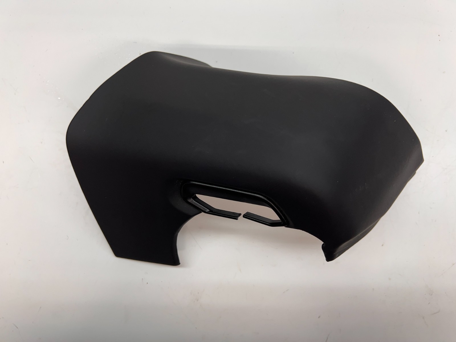 FERRARI 488 GTB PASSENGER RH UPPER PILLAR INTERIOR SEAT BELT TRIM OEM 86205200