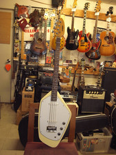 VOX MARK V Phantom Bass Guitar 2010s Reissue Tested