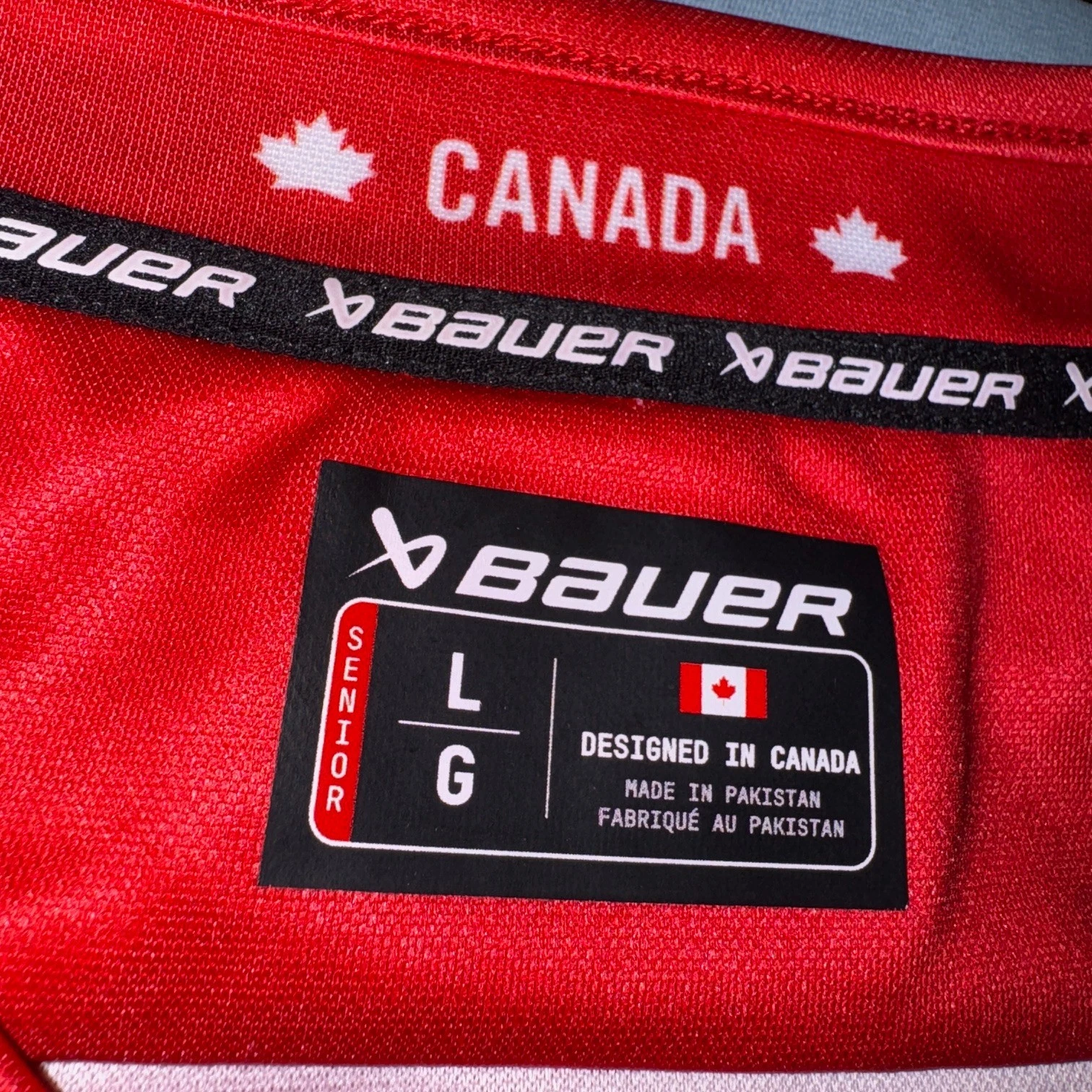 BRAD MARCHAND TEAM CANADA 2026 OLYMPIC RED JERSEY SIZE LARGE BRAND NEW BAUER!!