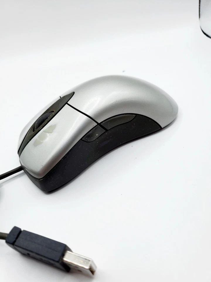 Microsoft IntelliMouse Explorer 3.0 USB -PS/2 Compatible Mouse Silver/Red - Image 4 of 4