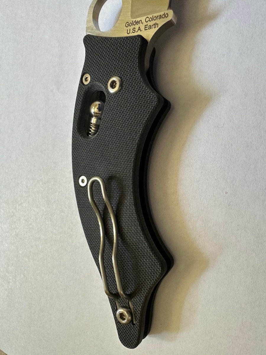 New Spyderco /Dodo /Black G10 /S30V Plain/C80GBK /Discontinued