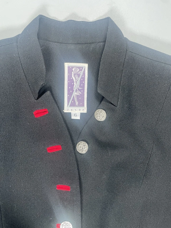 Blazer Zelda Mujer 6 Recortado Militar Dorado Botón Chaqueta Declaración Inspirada De Colección Foto 2 de 4