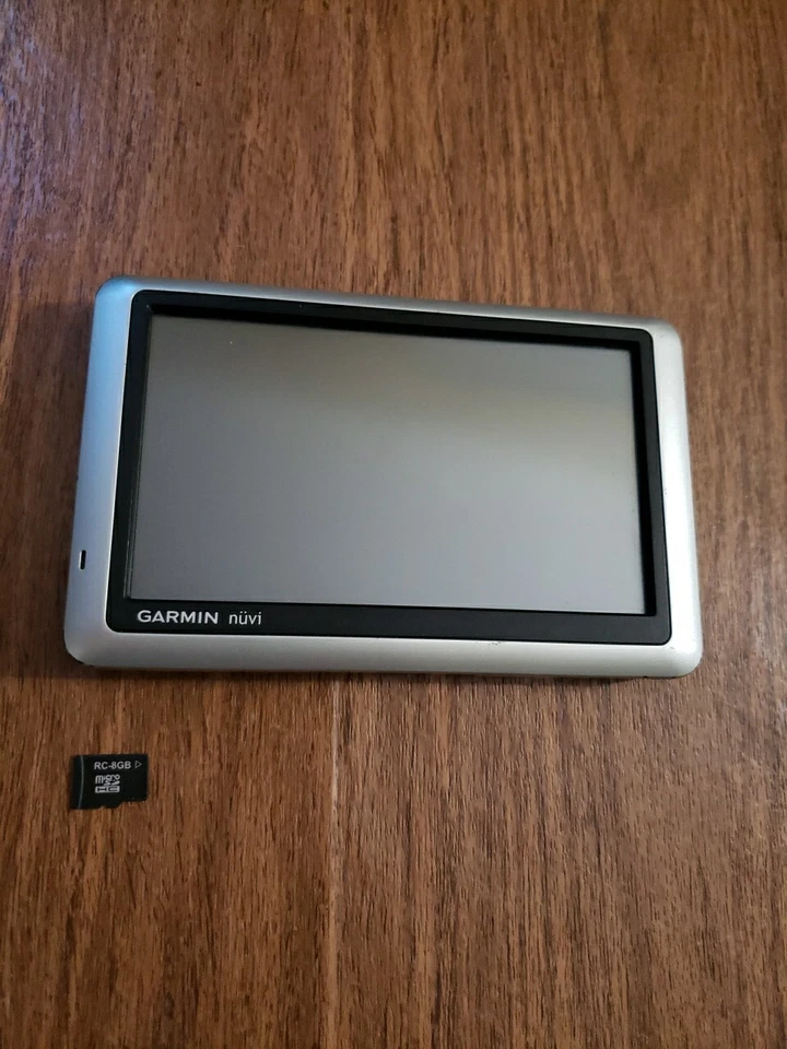 Garmin nüvi 1450 GPS W/ 8GB Sd Card Turns On But Goes Off Quickly Sold As Parts - Image 2 of 4