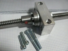 Fixture, for ball screw 1605, 1610 for rotation with a nut CNC