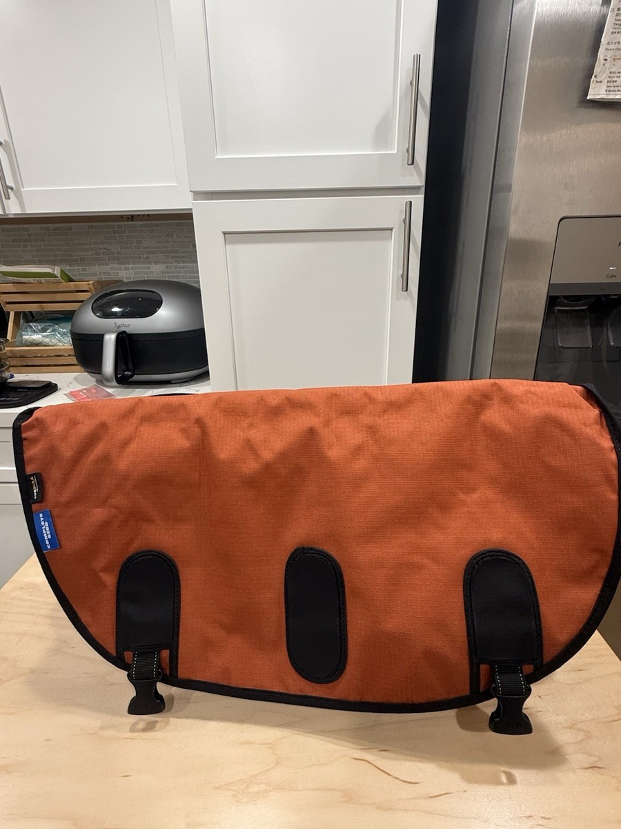 Crumpler Complete Seed Messenger Bag with Chrome Reflective Strip