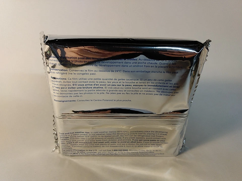 Polaroid Spectra Image Film, 10 Fotos, neu, versiegelt, abgelaufen 10/2006, ohne Karton - Bild 2 von 3