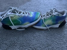 LeBron 21 size 7 Basketball Shoes