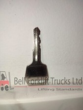 Forklift Key to suit Toyota (old) ref 57421-22060-71 511416 TOYO416 TOYOLD GP018