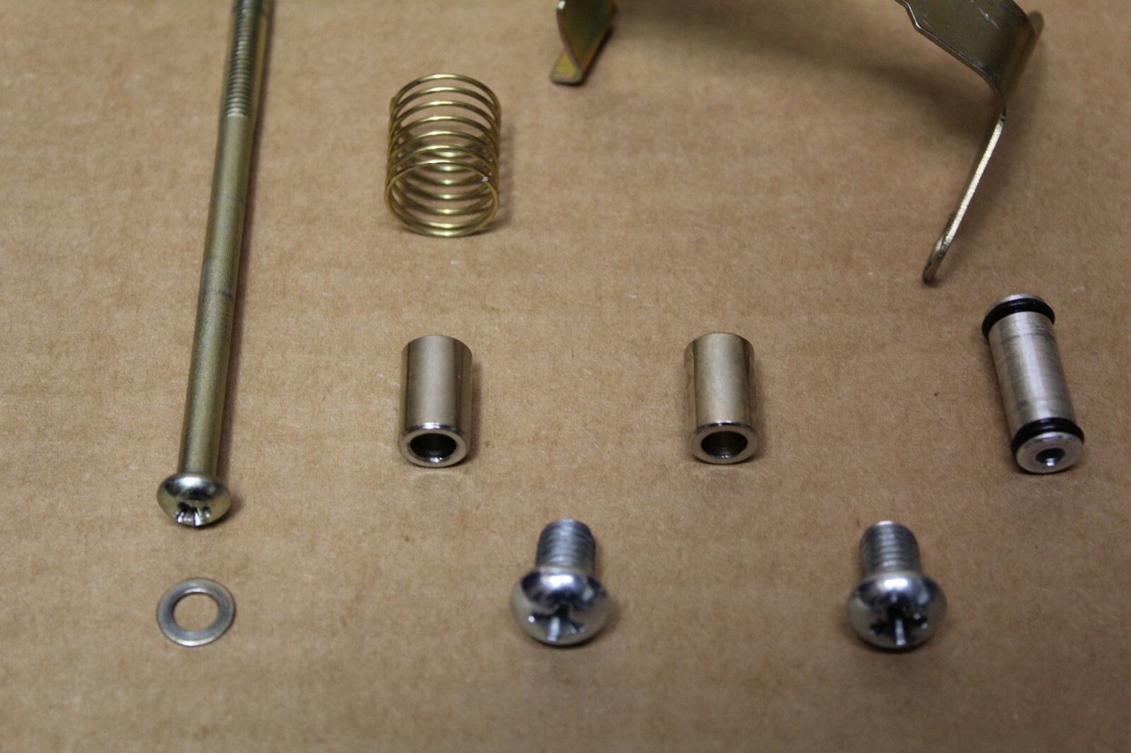 YAMAHA RAPTOR 660 CARBURETOR CARB SCREWS / PIPES SPACERS / PLATE 0105