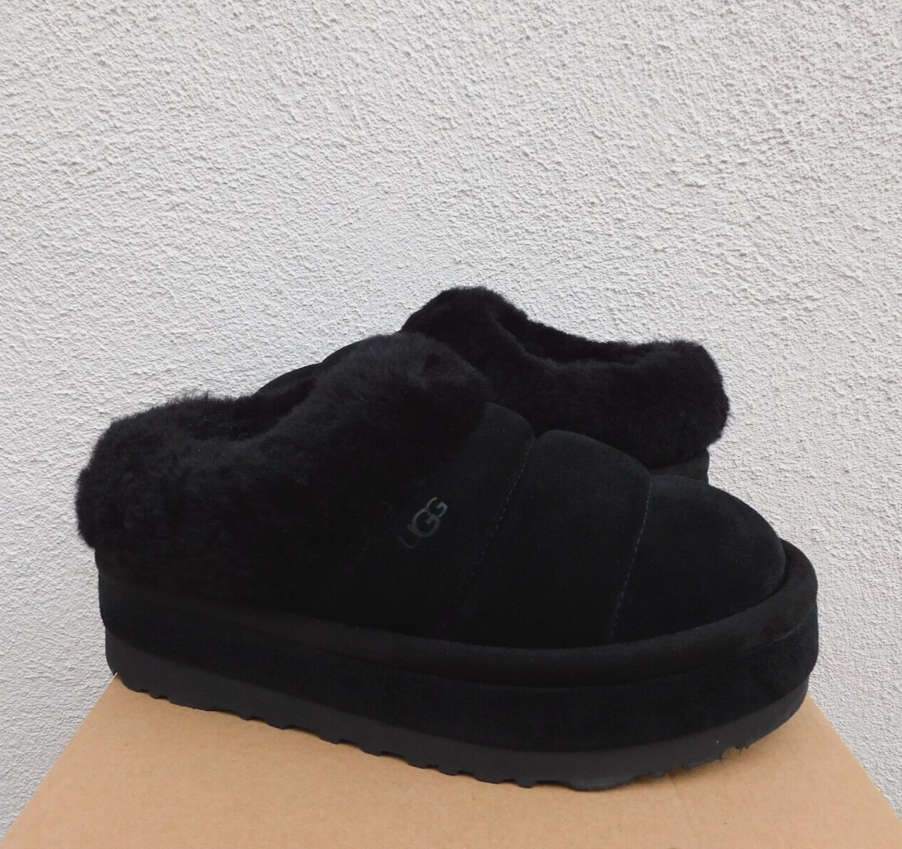 UGG BLACK SUEDE TAZZLITA TAZZ PLATFORM SLIPPERS SHOES, WOMEN US 8/ EUR 39 ~NIB