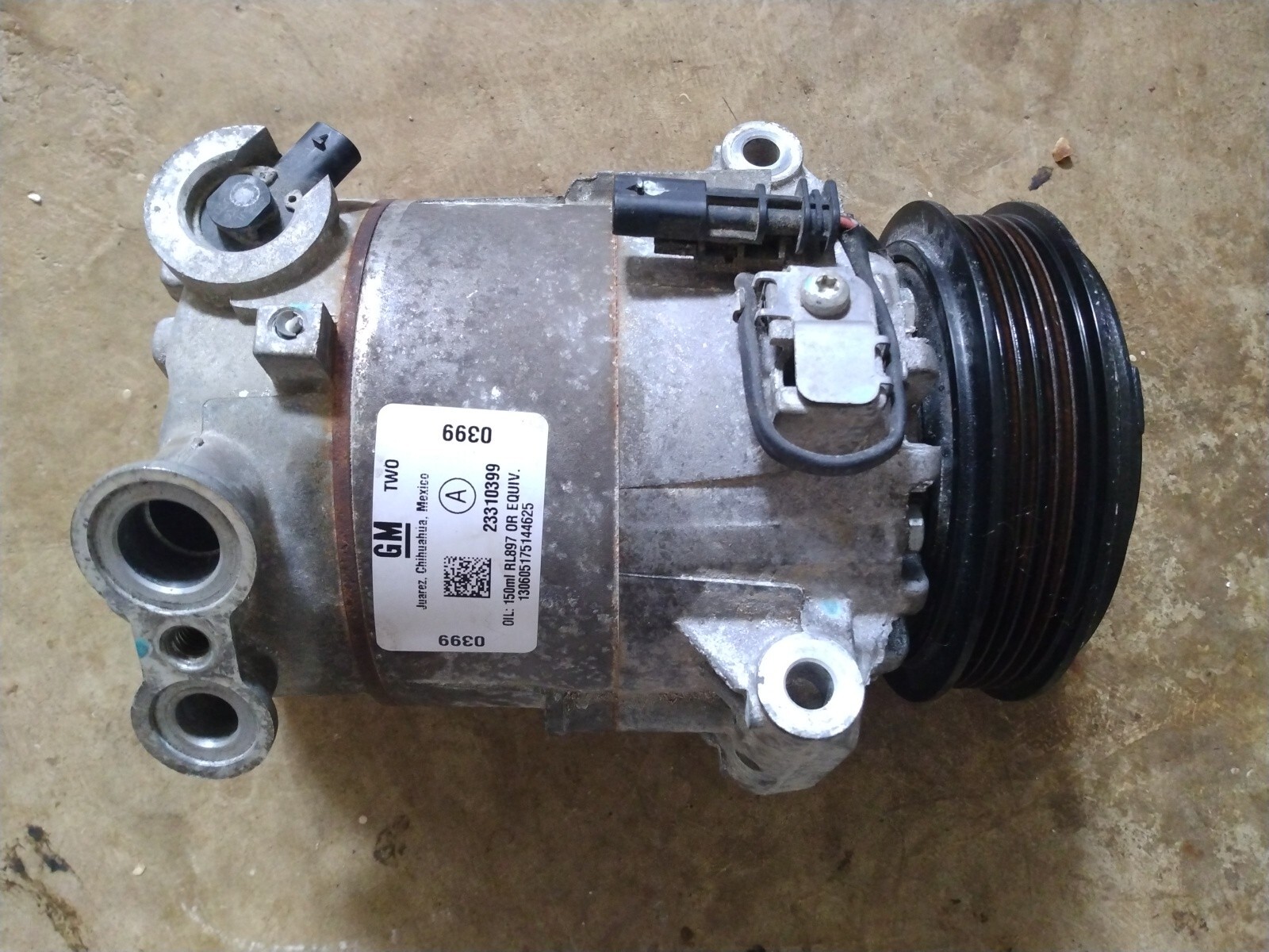 2014 2015 2016 2017 2018 Chevrolet Impala A/C Compressor 23310399  