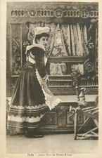 CP JEUNE FILLE DE PONT-AVEN -