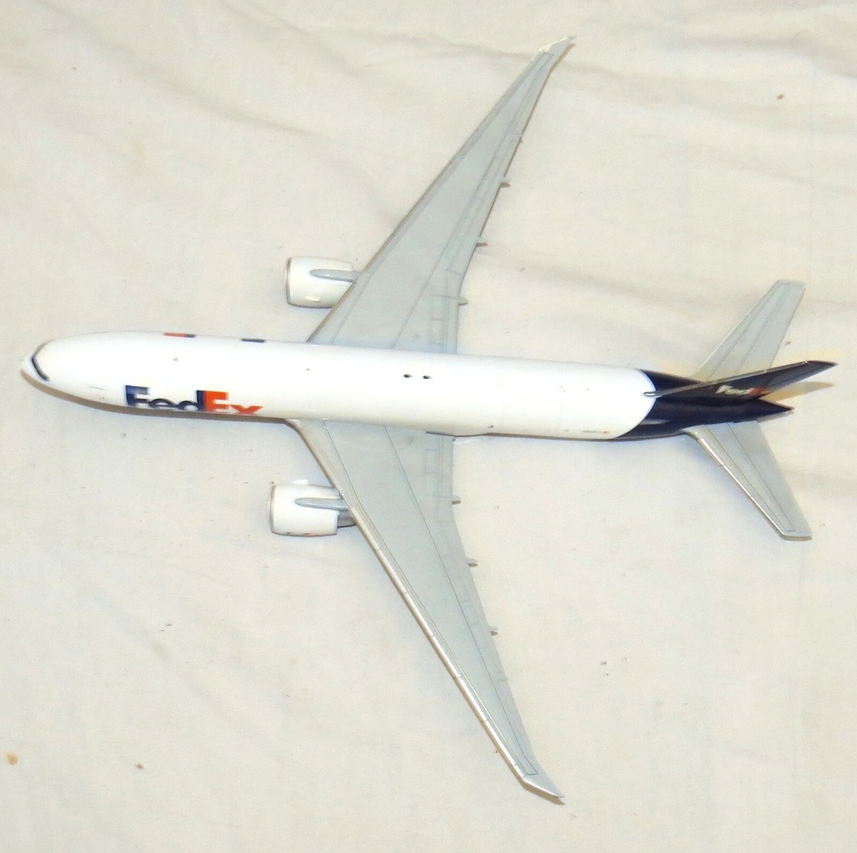 FedEx Express Boeing 777-200F N884FD Diecast 1/200 Model Gemini