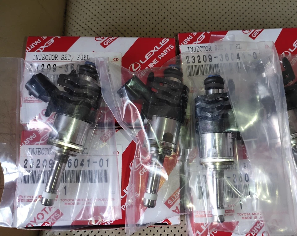 Inyector de combustible OEM 23209-36040 / 23209-36041 para Lexus GS200t IS200t IS300 NX200t Foto 3 de 4