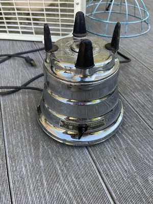 Vintage Waring Blendor Deluxe Base Only 2 Speed Chrome Beehive Model 702A Silver