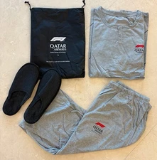 QATAR AIRWAYS x FORMULA 1 F1 Business Class Pajamas & Slipper Set - Size Large