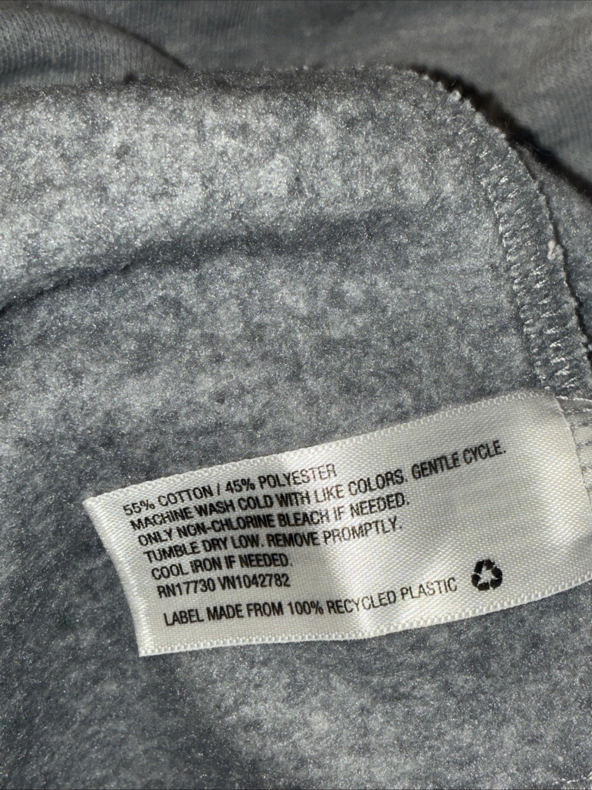 Universal Threads Medium Gray Pullover, Long Slee… - image 3