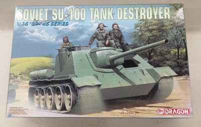 1 35 Scale Plastic Model Model SOVIET SU 100 TANK DESTROYER DRAGON