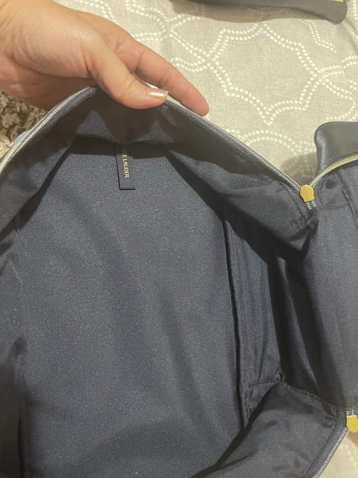 Esteel Lauder Lote de Dos Estuches de Maquillaje Azul Marino Estuche Pequeño Plegable! ¡Clásicos! 💙 Foto 4 de 4