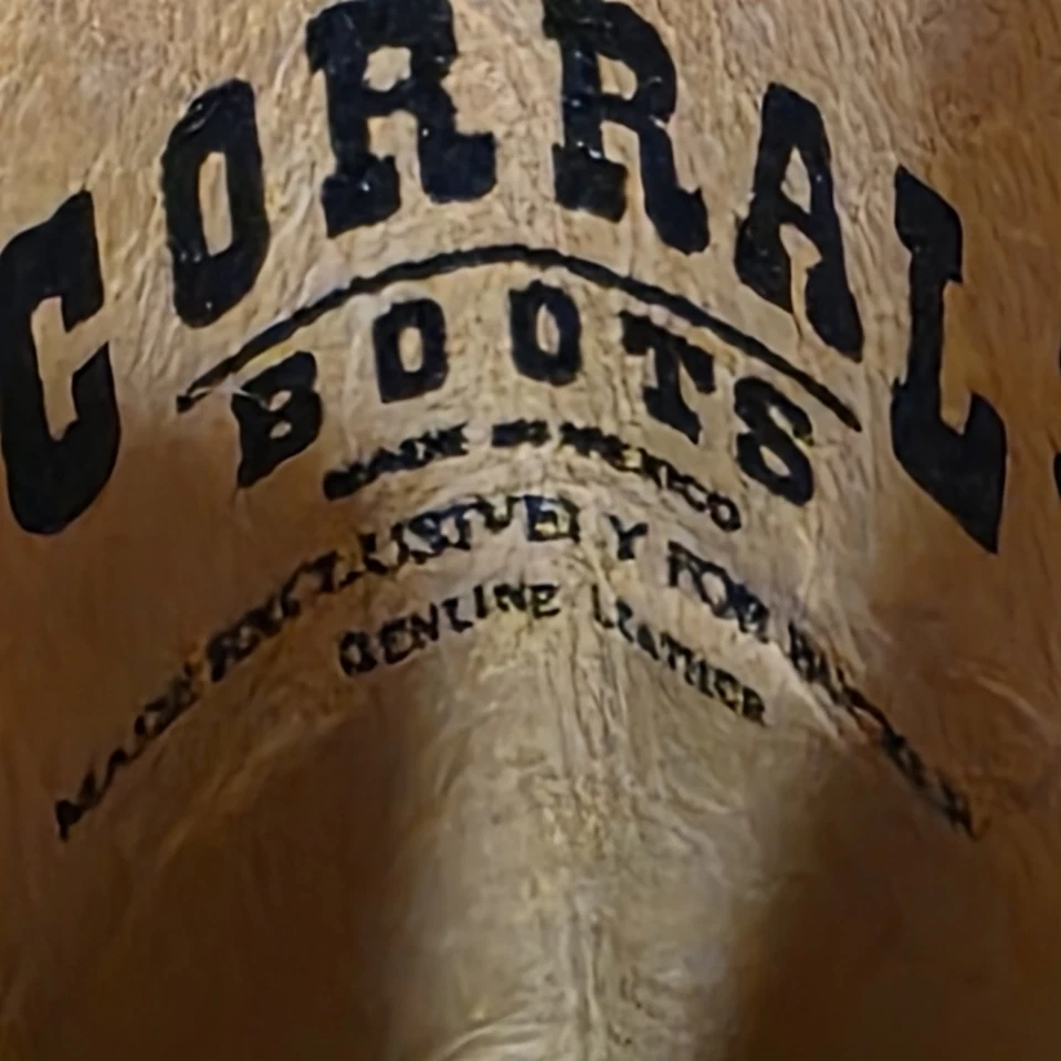 Corral Women’s Brown|Black Sequin Inlay|Embroidery|Studs Western|Boots Size 7.5 - Image 4 of 4