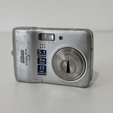 Nikon Coolpix L3 Silver Digital Camera 3x Optical Zoom FOR PARTS NOT WORKING