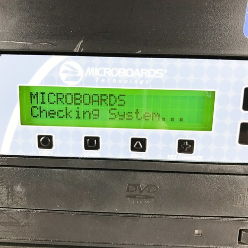 Microboards CopyWriter Pro LightScribe Duplicator - 3-Bay: LS DVDPRM PRO03 - Afbeelding 2 van 8