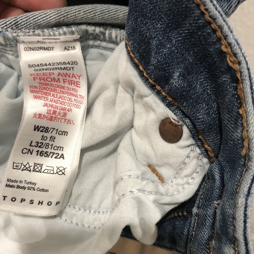 NWOT TOPSHOP Jamie Jagged Hem Jeans - Picture 9 of 10