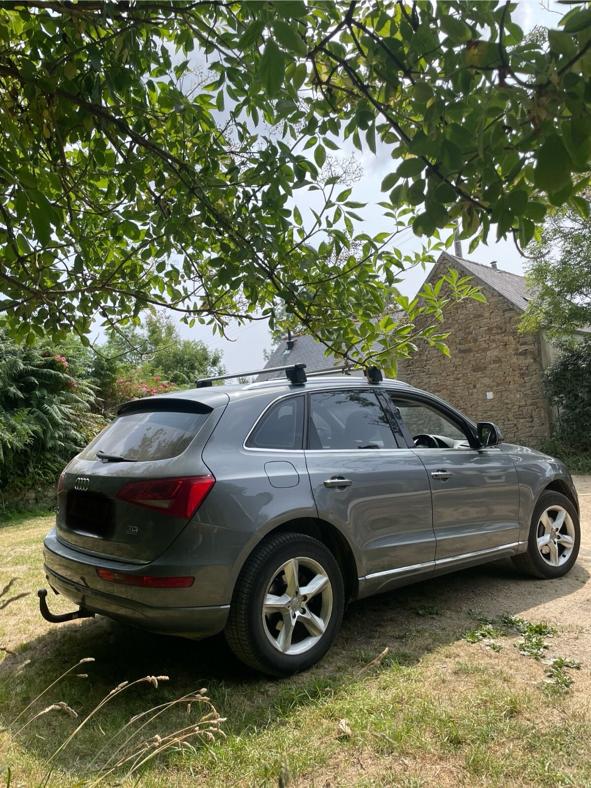 Used 2016 Audi Q5 car for sale. Grey automatic SUV with panoramic