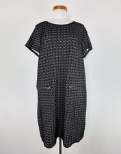 Katies Dress Womens Size 18 Black & White  Corporate Business Work Wear Smart