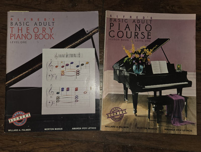 Alfred's Basic Adult Piano Course Level 1 Set - Lesson Book & Theory Book
