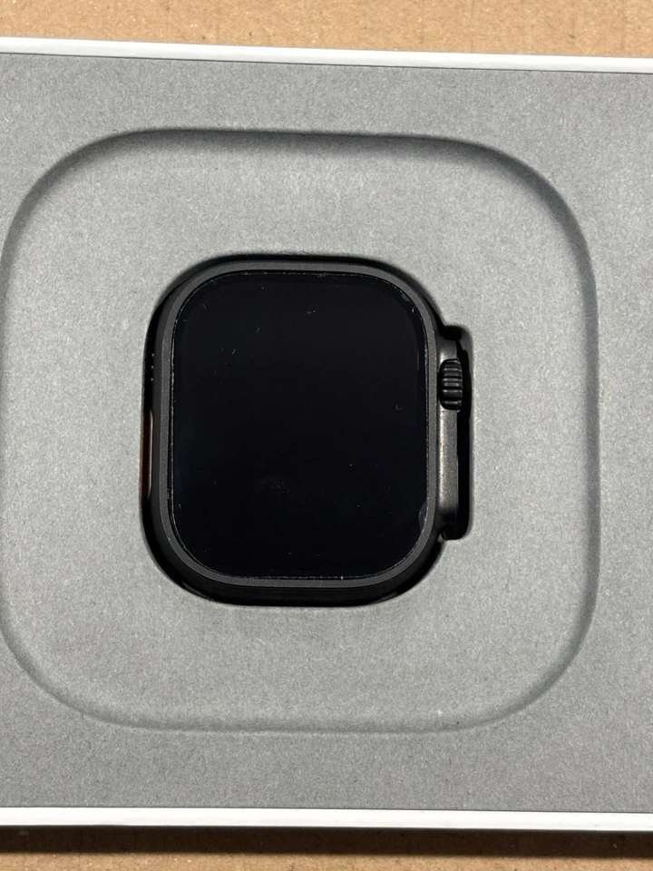 APPLE WATCH ULTRA 3 • COME NUOVO 49 mm in Titanio Nero Cinturino Ocean Nero - Imagen 3 de 4