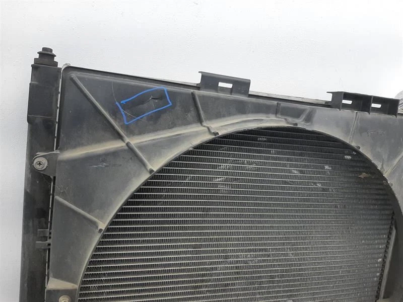 Radiador sin refrigeración adicional 07-10 Cadillac STS 19130362 Foto 3 de 4