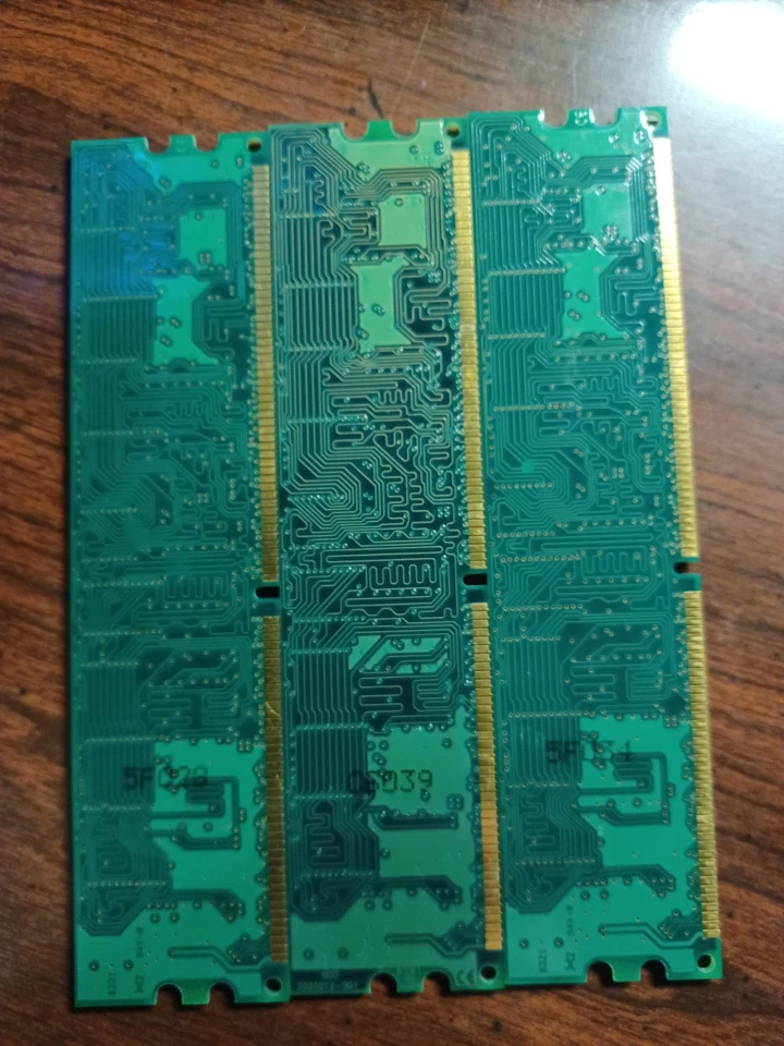 128MB Nanya DDR1 RAM PC2100U 266MHz CL2.5 NT128D64SH4B1G-75B Memory - Image 3 of 3