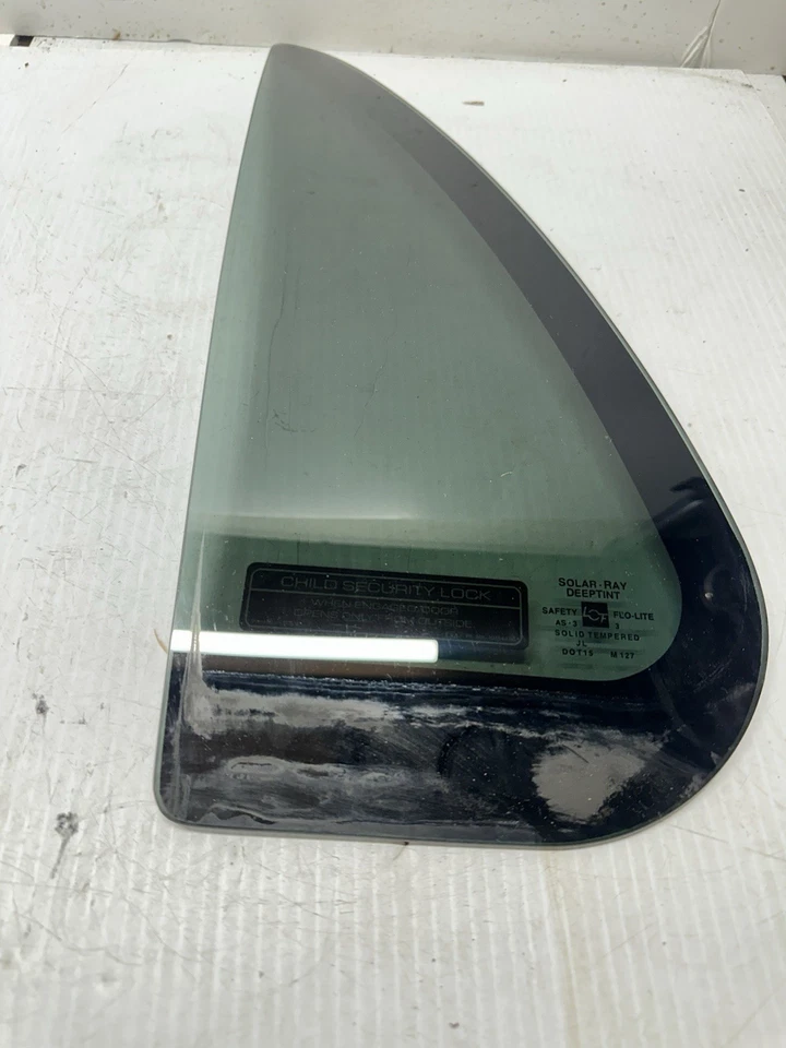 95-05 S10 Blazer Envoy Jimmy Bravada Puerta Trasera Izquierda Ventilación Vidrio Privacidad 1/4 T12 Foto 2 de 4