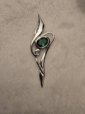 Glencara 915 Solid Silver Emerald coliurs crystal Celtic Pendant, No Chain.