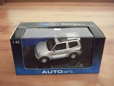 Autoart Mitsubishi Pajero Diecast Silver 1/43