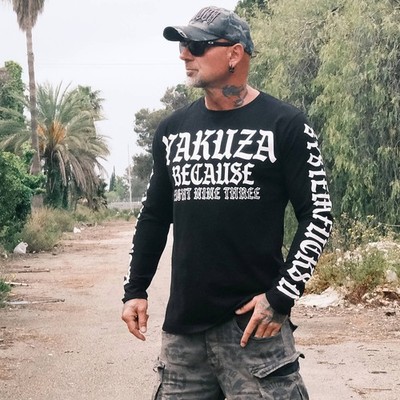 Neues Yakuza Herren Because Langarm T-Shirt - Schwarz