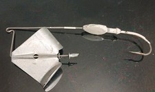 Vintage Fishing Buzzbait Spinner Lure Aluminum Blade White Rubber Skirt Bass