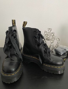 dr martens molly buttero