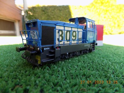 LOCOMOTORA RENFE TRACTOR 309 ''FESAVA'' HO CC DIGITAL ARTESANAL 3D