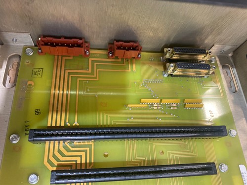 Cincinnati Milacron 3-531-3849A Module Board W/Chassis - 第 4/8 張圖片