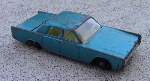 Lesney Matchbox N°31 – Lincoln Continental 1964 – Bleu – 1/64 – Sans Boîte