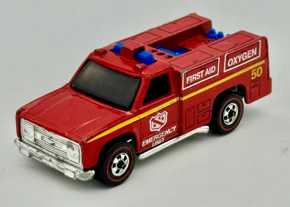 Hot Wheels Redline 1974 Emergency Unit Fire Truck #50 Red Hong Kong - Loose VGC - Image 2 of 4