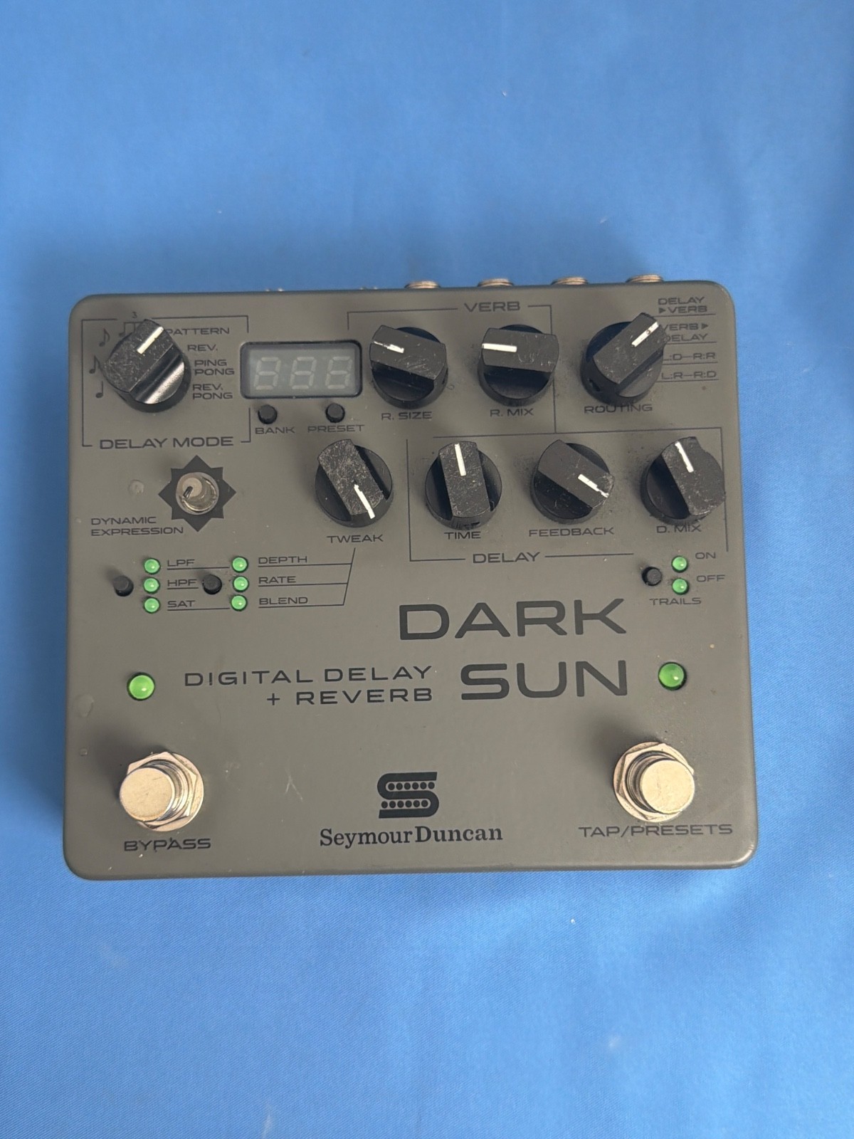 Seymour Duncan Dark Sun digital delay and reverb pedal
