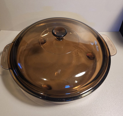 Vision Corning Ware France / Braunglas / Mikrowelle brauner Teller / 25 cm / mit Deckel