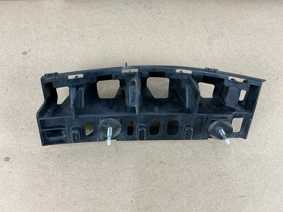 2009–2015 Mercedes-Benz E550 Rear Left Bumper Mounting Bracket A2128801903 OEM - Image 3 of 4